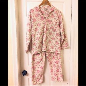 Anna New York floral pj set